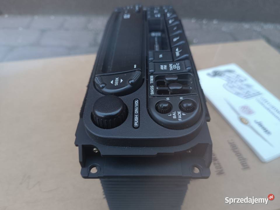 Radio PT Cruiser P05064385AE voyager używane osobowe