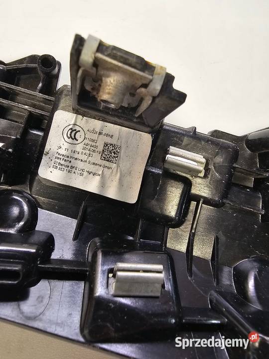 DEKOR KONSOLI DESKI PRAWY AUDI Q3 F3 83B853190A Przystajń sprzedam