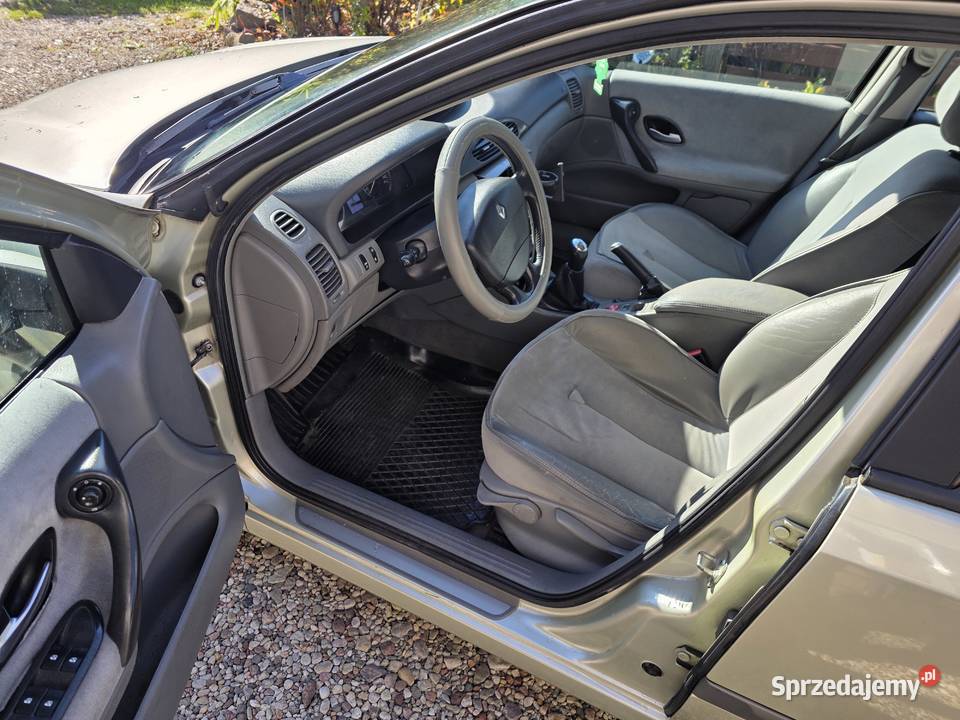 Sliczna Laguna 1816 v auto bez grama rdzy 8 lat 120KM Renault Żelazo