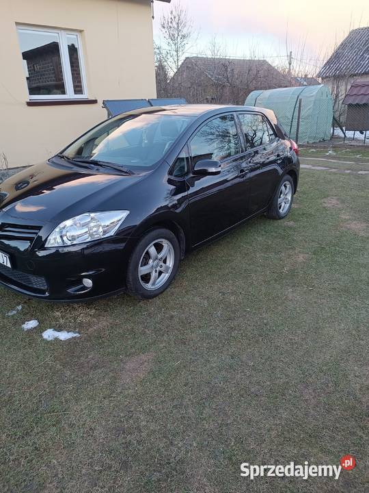 TOYOTA AURIS 16 VALVEMATIC światła przeciwmgielne Podlesice