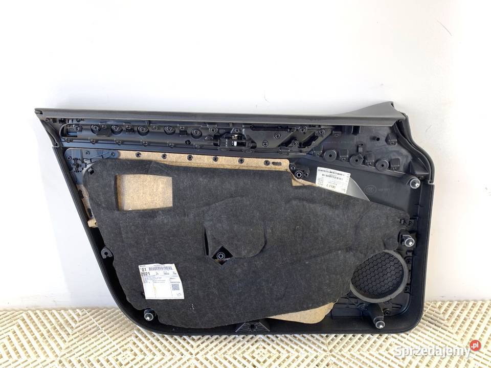 BOCZEK DRZWI PRAWY PRZÓD VW GOLF VII Hatchback osobowe