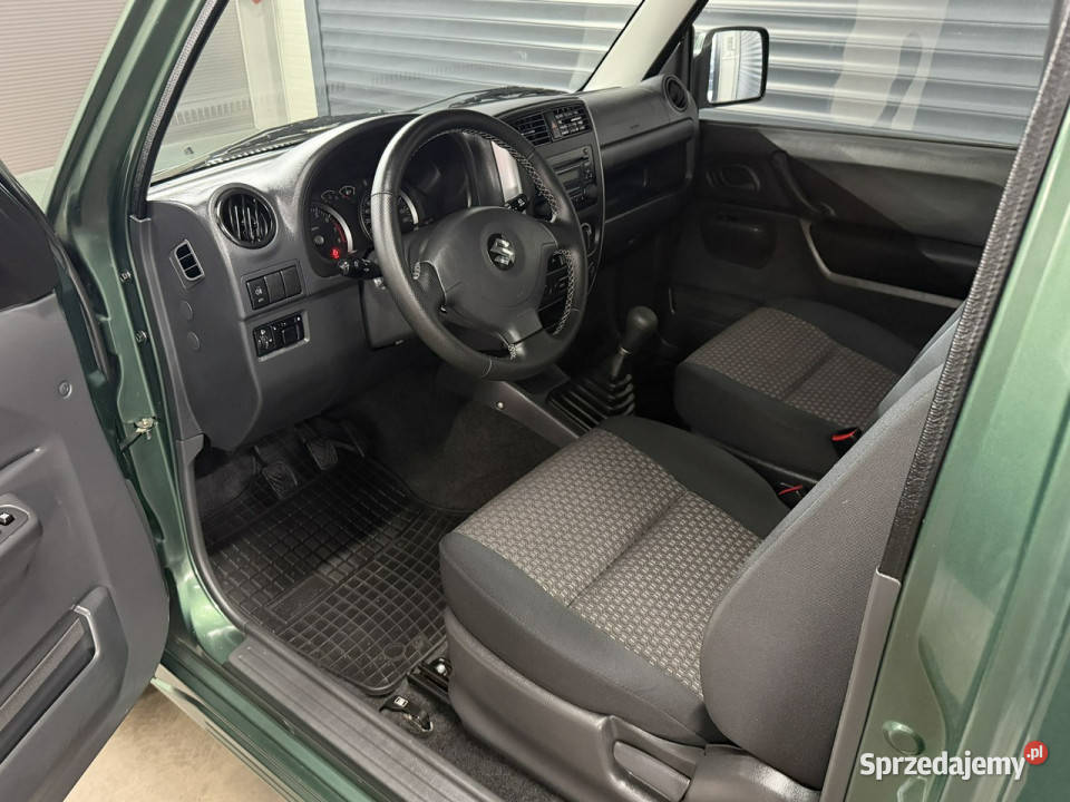 Suzuki Jimny 4X4 Stan idealny Bez korozji dużym benzyna Chechło