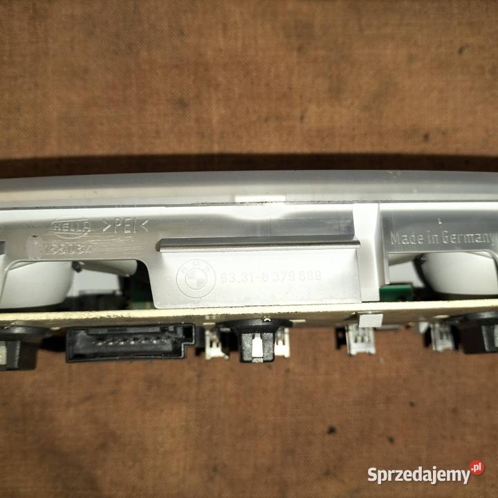 Lampka doczytania przednia środkowa BMW E65 E66 sprzedam