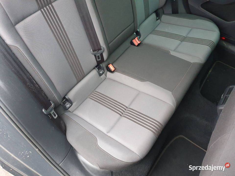 FOTELE KANAPY VOLKSWAGEN GOLF VII KOMBI Lipno
