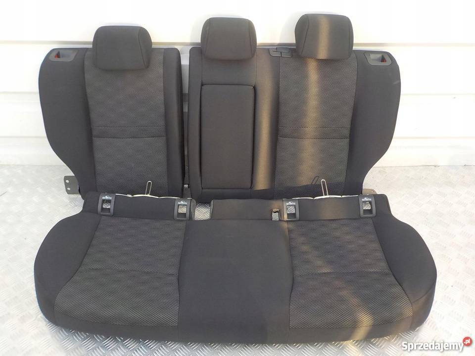 NISSAN QASHQAI II 14 FOTEL FOTELE KANAPA TYŁ osobowe wielkopolskie Nowy Tomyśl