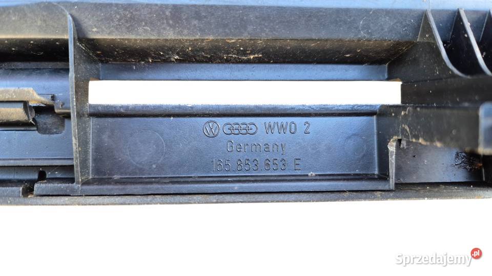 VW JETTA II GRILL 165853653E Rok produkcji 1984 Kiczyce