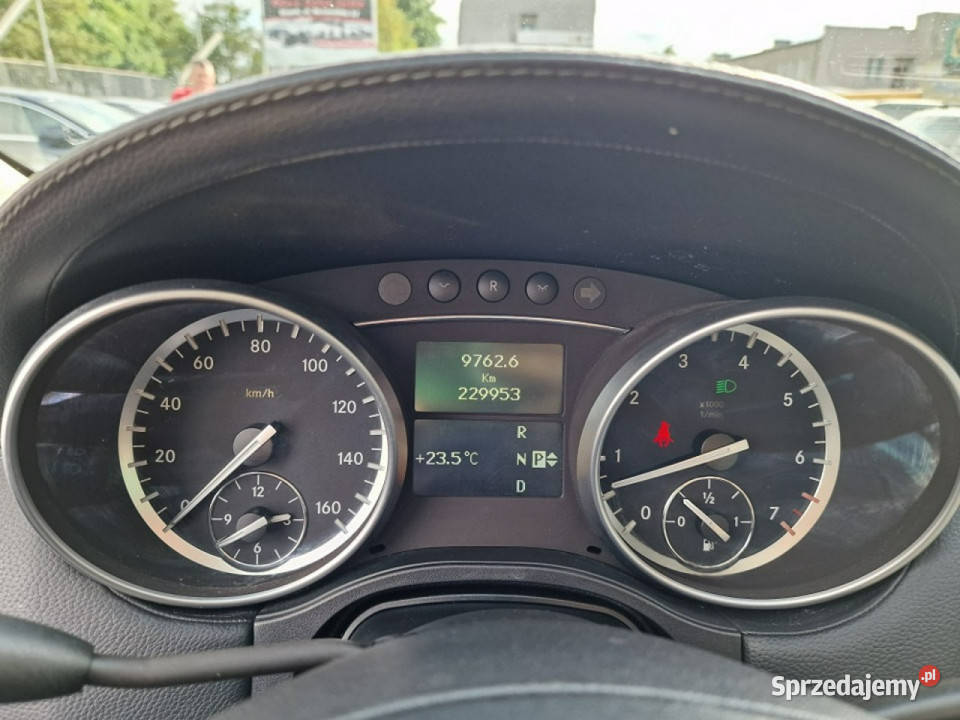 Mercedes GL 450 47 V8 Benzyna 340 4x4 Klima nawigacja pomorskie