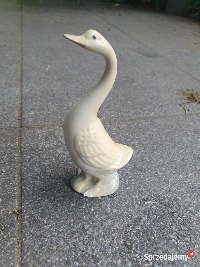 Porcelana MRequena Valencia figurka Myszków