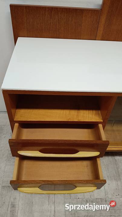 komoda pod telewizor mała komódka modern vintage Komody łódzkie sprzedam
