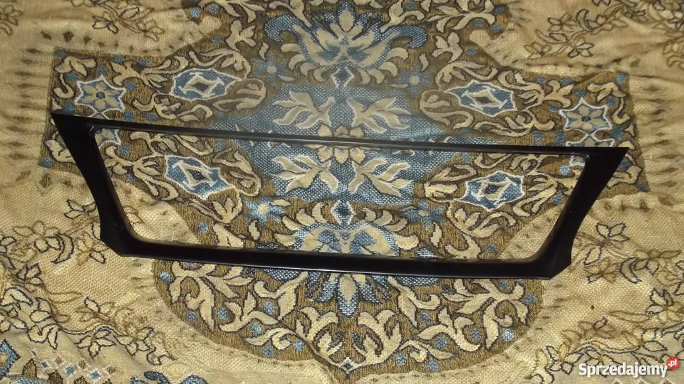 Części plastiki Lexus is 220250 Rok produkcji 2006 Bojanów