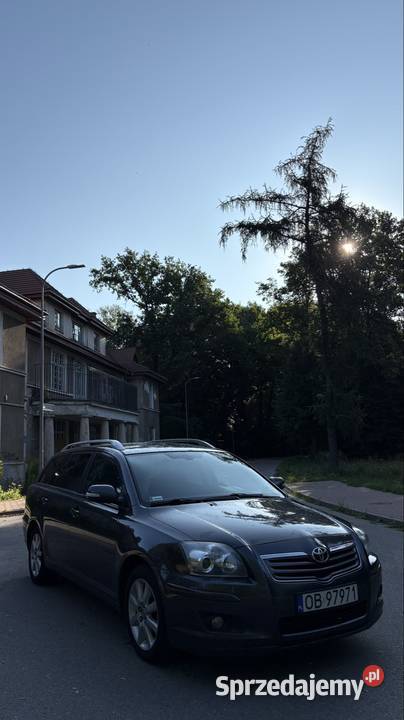 Toyota Avensis D4D 20 diesel 6 biegów autoalarm Warszawa sprzedam
