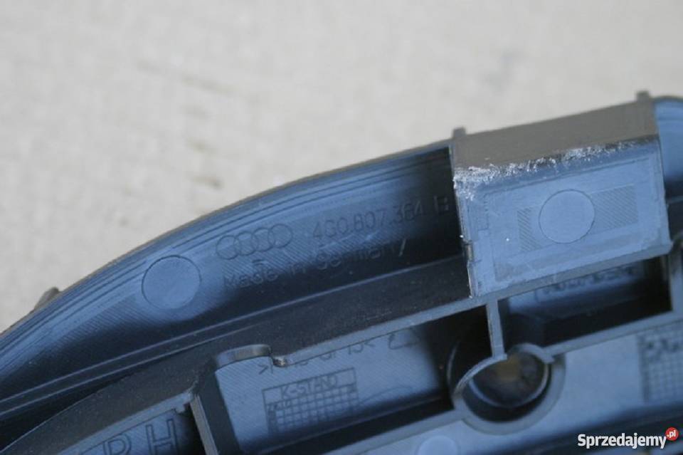 AUDI A6 C7 SEDAN WSPORNIK ŚLIZG ZDERZAKA PRAWY osobowe sprzedam