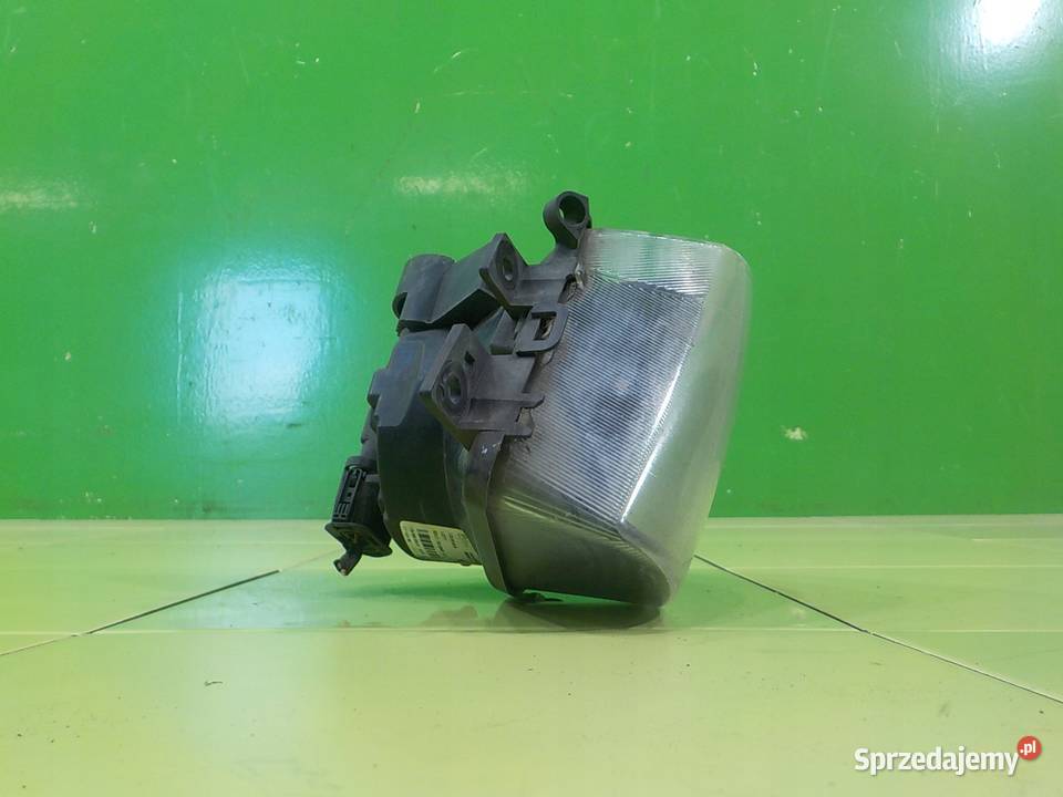 BMW 5 F10 20 D 11r KOMBI halogen lewy Lampy przeciwmgielne Suków sprzedam