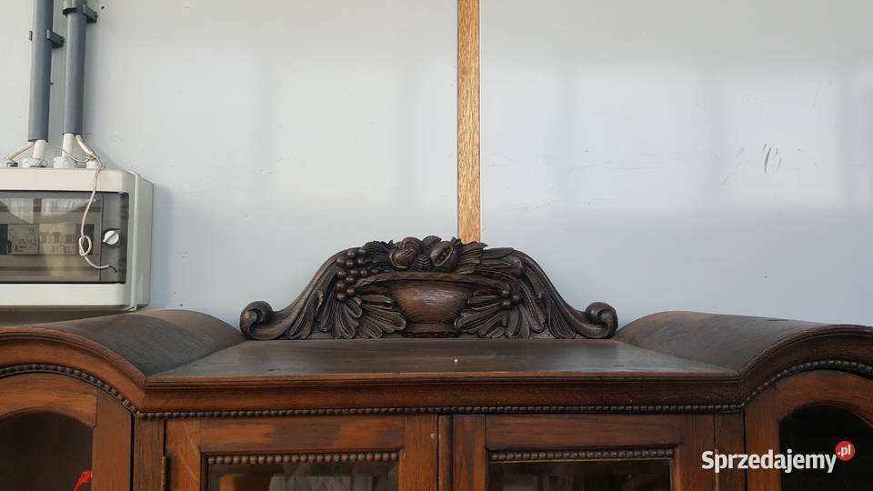 Piękny kredens drewniany Morawica