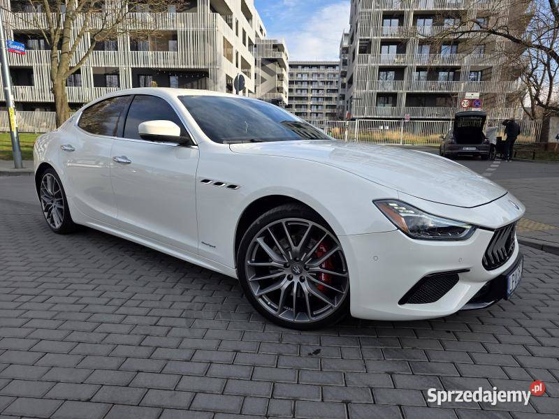 S V6 30l benzyna Twin Turbo 410Przebieg 3000cm3 Warszawa