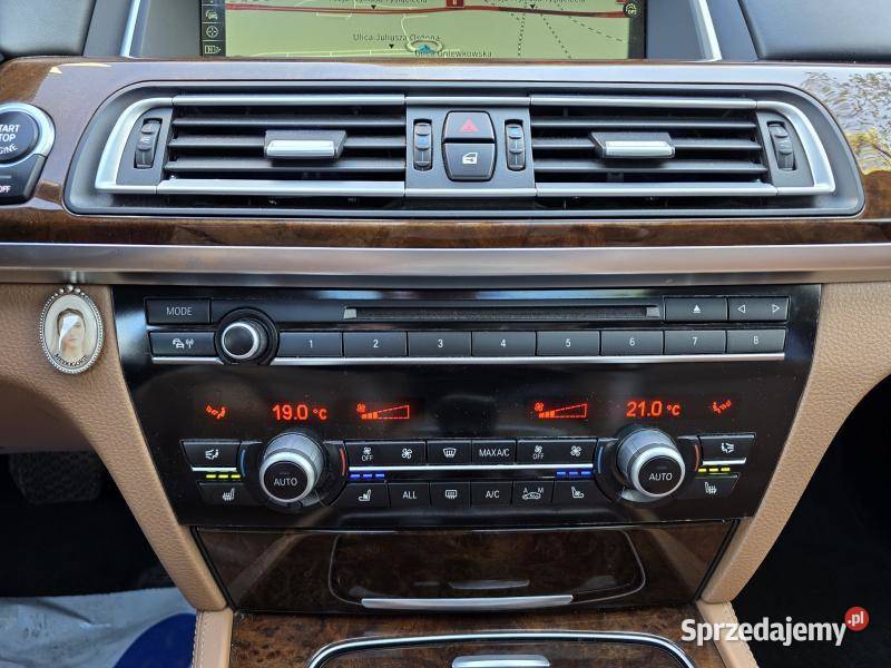 730d xDrive 30l diesel 258xDrive AWD4X48 lat w Warszawa