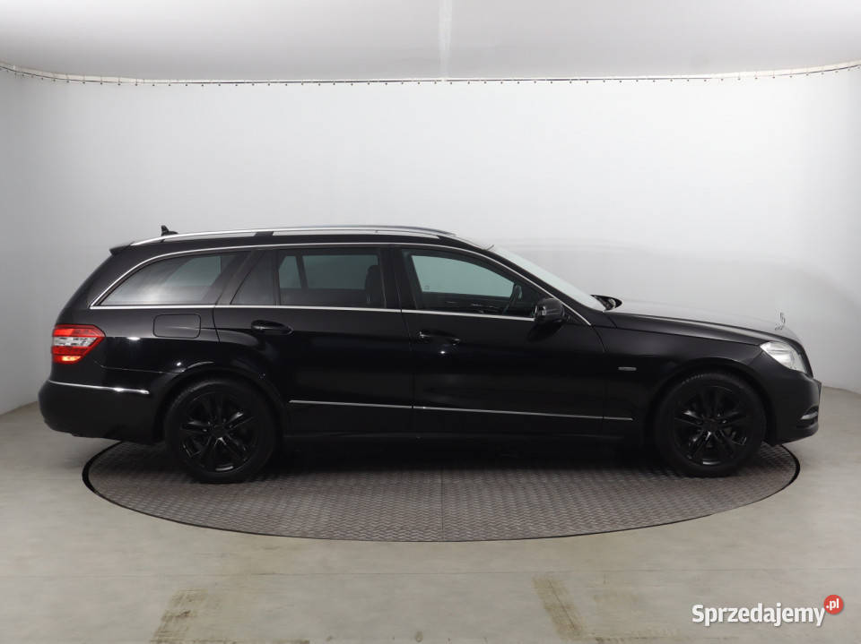 Mercedes E E 200
