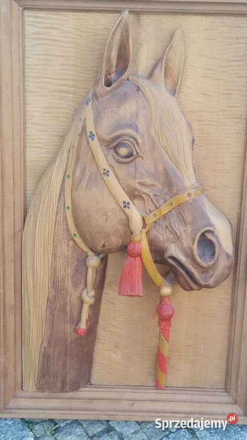 Płaskorzeby Głw Końskich wykonane Dolnoślaskiego