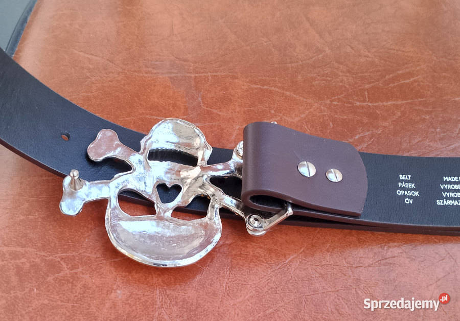pasek z klamrą w kształcie czaszki Suwałki