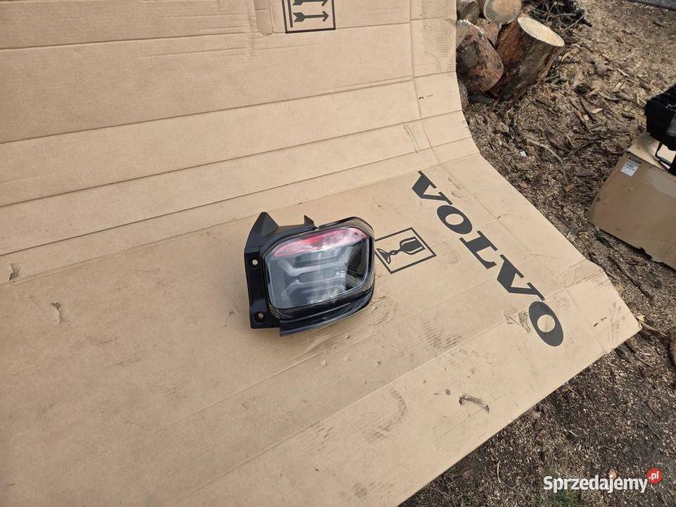 lampa prawa prawy tylna tył Jeep Avenger