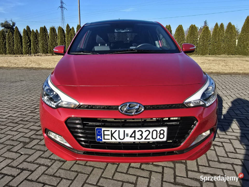 Hyundai i20 10Turbo Panorama lakier metallic Kutno
