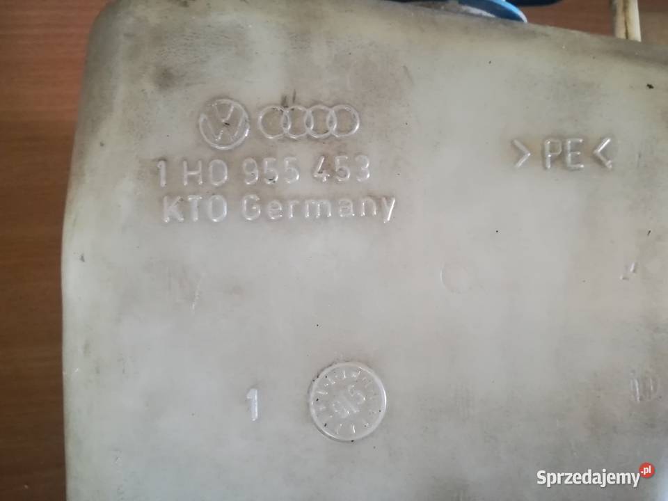 Zbiornik spryskiwaczy z pompką Vw Golf 3 III Gorajec-Zagroble sprzedam