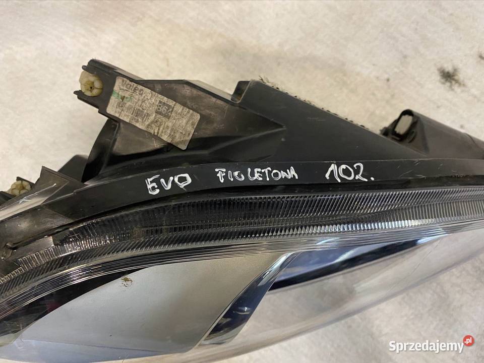 Lampa prawy przód Fiat Punto Evo 09 prawe Jasienica