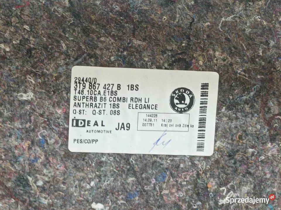 TAPICERKA BOCZEK BAGAŻNIKA LEWY KOMBI 3T