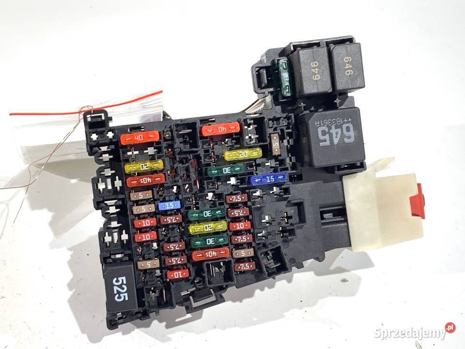 SKRZYNKA BEZPIECZNIKÓW SEAT LEON III 5Q0937615C