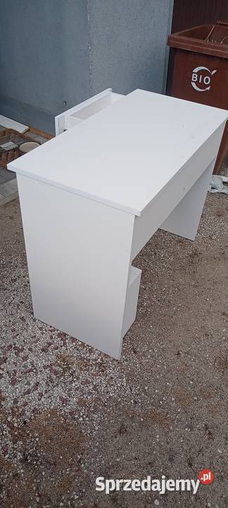 Białe biurko Ikea Września sprzedam