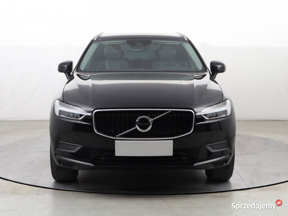 Volvo XC60 B4 AWD światła przeciwmgielne sprzedam