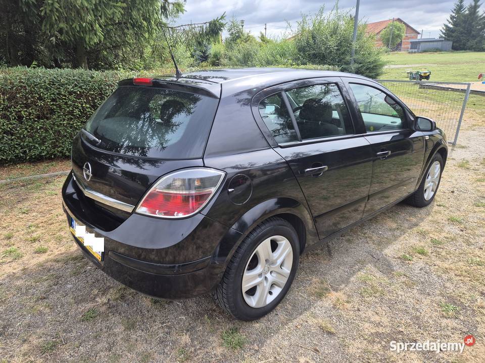 Opel Astra 14 2008 ECOTEC 5Dzwiowy Salon Rok produkcji 2008 Legnica
