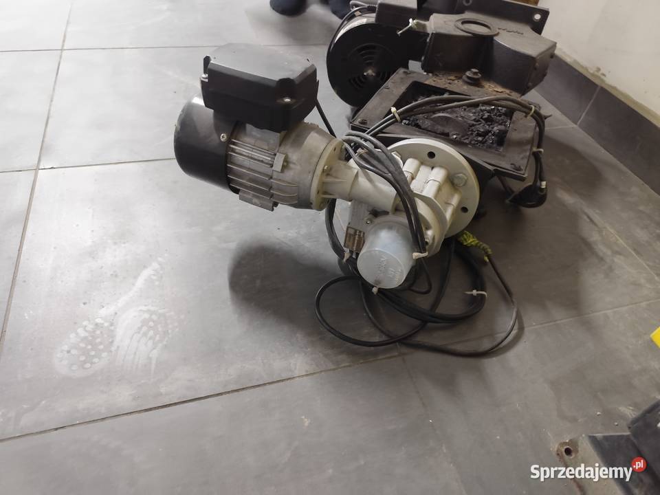 Kocioł na ekogroszek Krzaczek skp17 4 klasa Stoczek Łukowski