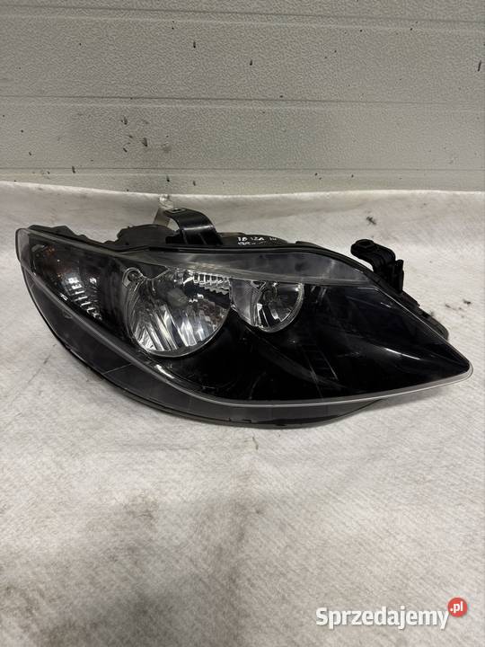 Lampa prawy przód Seat Ibiza IV 0812 osobowe Lampy przednie Jasienica