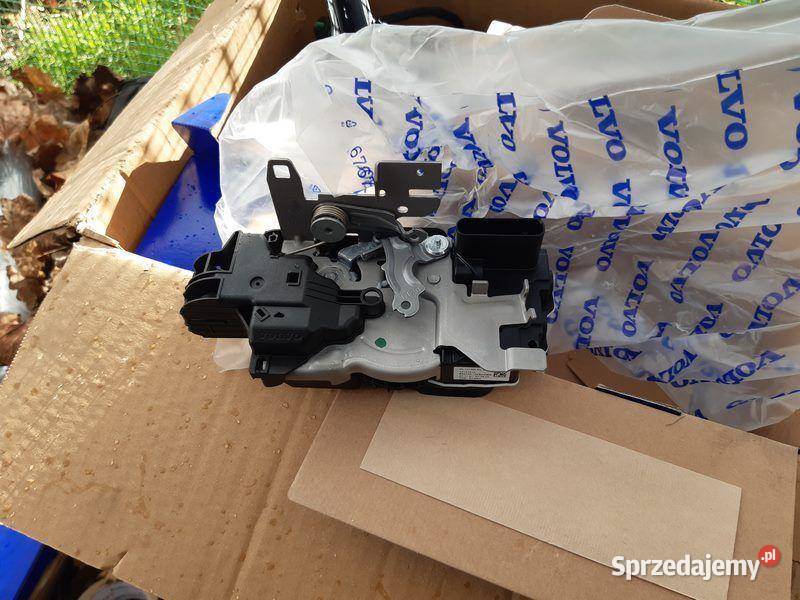 Zamek drzwi tylnych lewych Volvo XC40 32131412