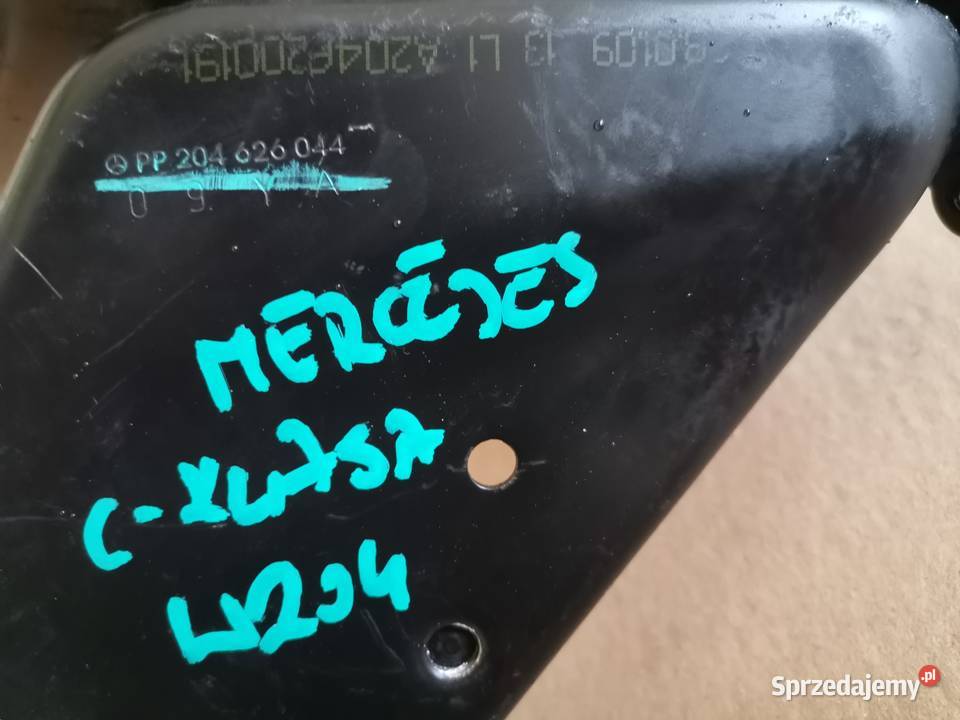 CKLASA W204 OKULAR LAMPY LEWY PRZÓD WSPORNIK