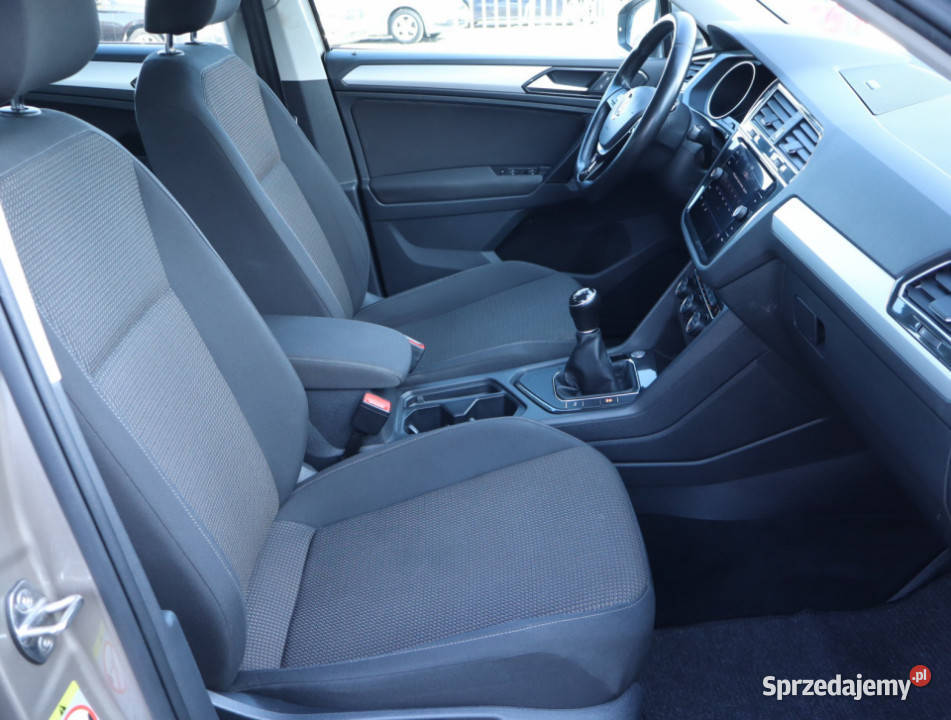 VW Tiguan 14 TSI pełny VAT mazowieckie Piaseczno sprzedam