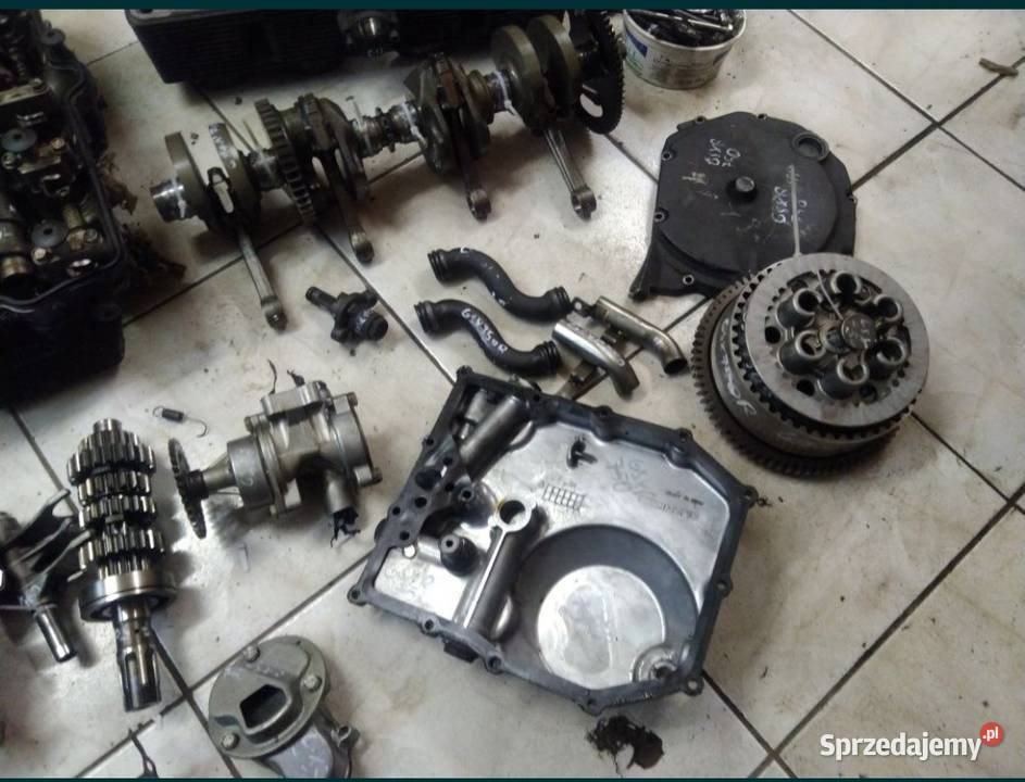 Suzuki GSX 750 R silnik części głowica cylinder Jelenia Góra