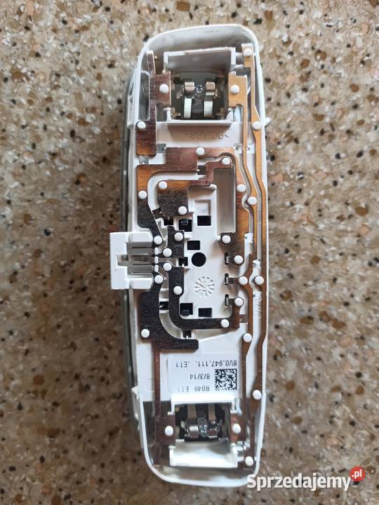 AUDI A3 8V LAMPKA PODSUFITKI 8V0947111