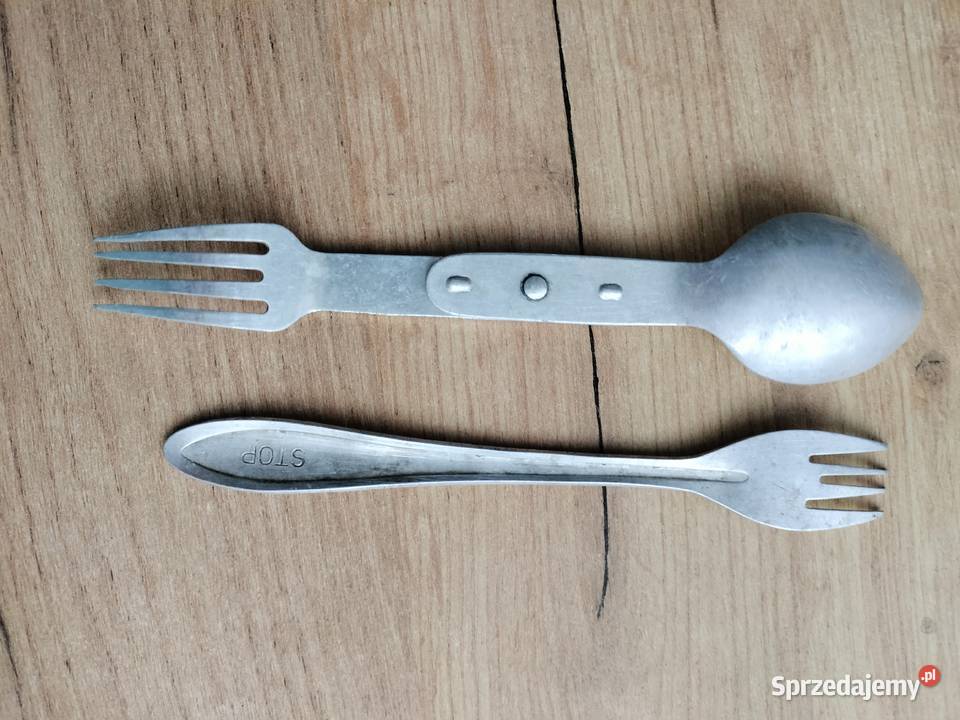 Niezbędnik wojskowy i widelec prl Choszczno