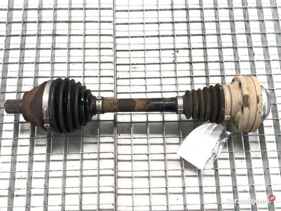 PÓŁOŚ LEWY PRZÓD SKODA OCTAVIA III 20 150 sprzedam