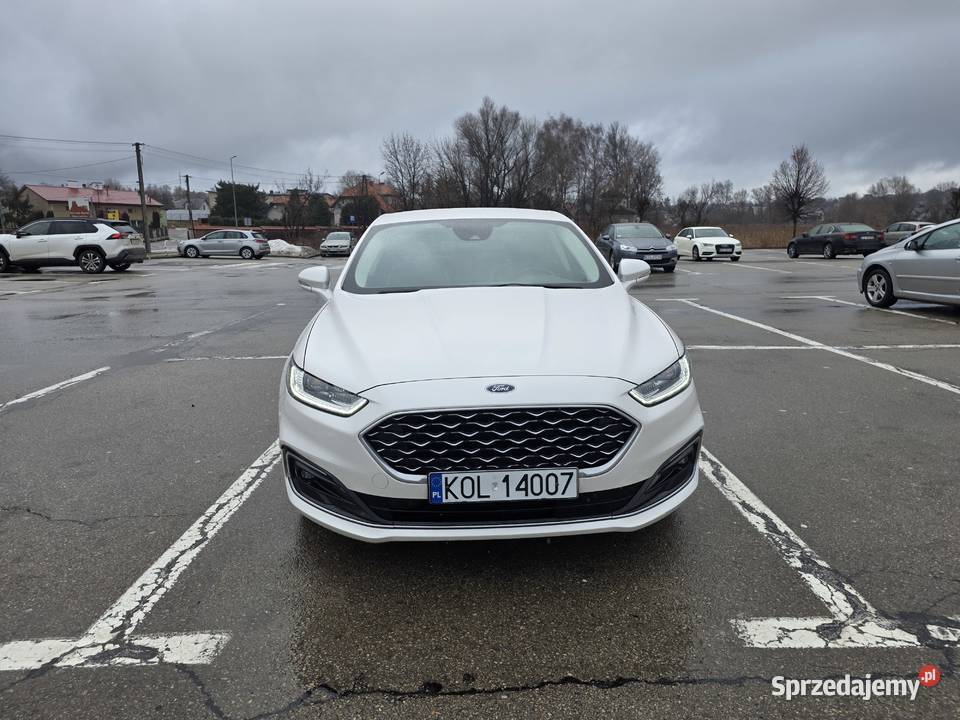 Ford Mondeo MK5 Vignale Biała Perła Pierwszy