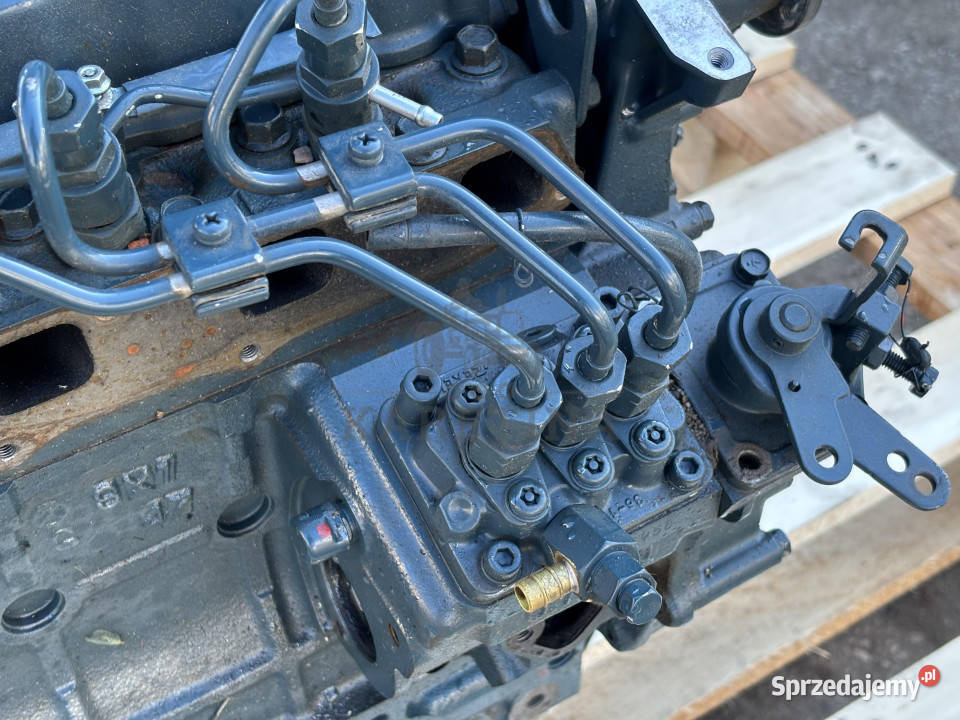Kubota D722EF01 Silnik Słupek Pokrywa Blok Jastrzębniki