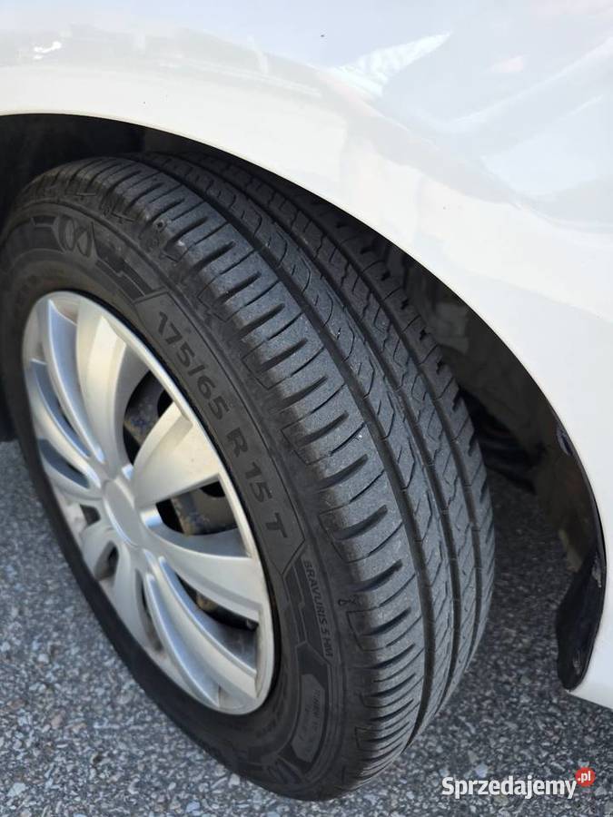 Toyota Yaris 10 LPG Historia serwisowa sprzedam