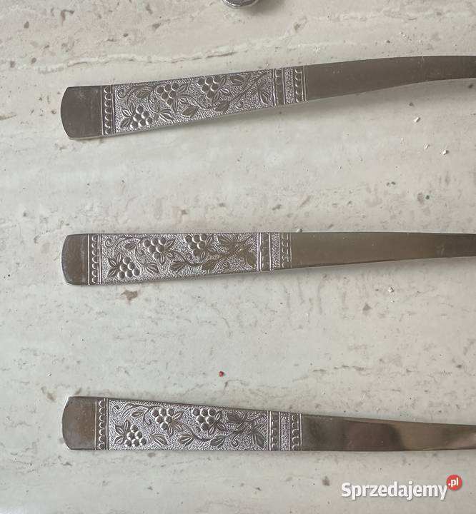 Zestaw sztućców 18 sztuk łyżek stołowych z lat Łódź