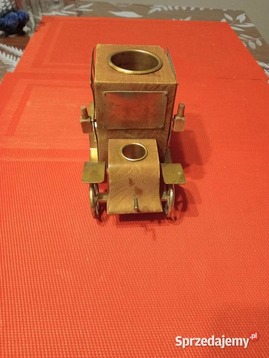 Stara zabawka samochodzik ozdoba Zabawki ogrodowe śląskie Ogrodzieniec sprzedam