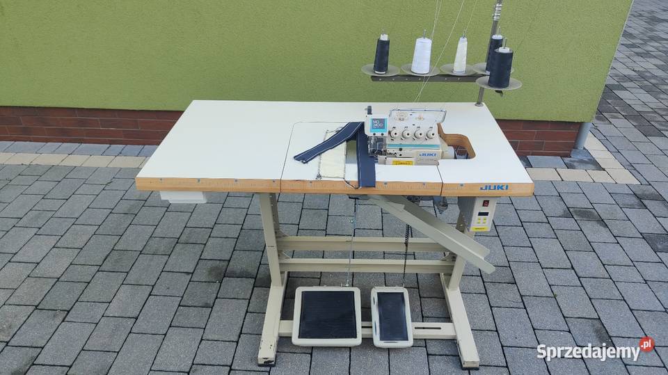 Maszyna krawiecka owerlok juki Podrzecze