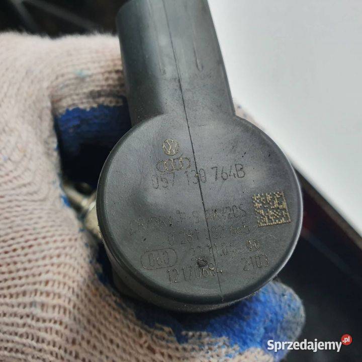 LISTWA WTRYSKOWA VOLKSWAGEN PHAETON 059130090J Lipno