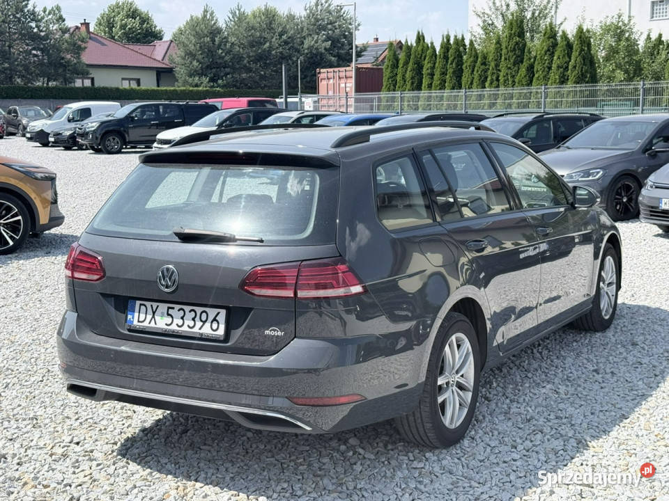Volkswagen Golf 16 TDi DSG Comfortline 2019r 55 czujnik deszczu Wrocław