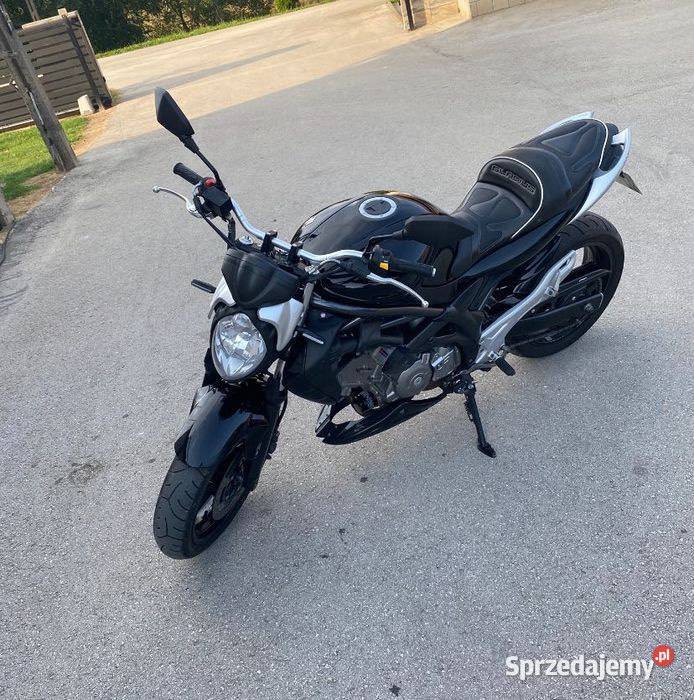 Suzuki Gladius SFV 650